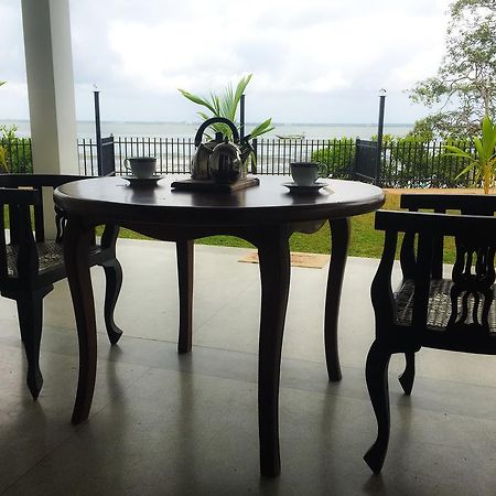 Negombo Holiday Home Екстер'єр фото