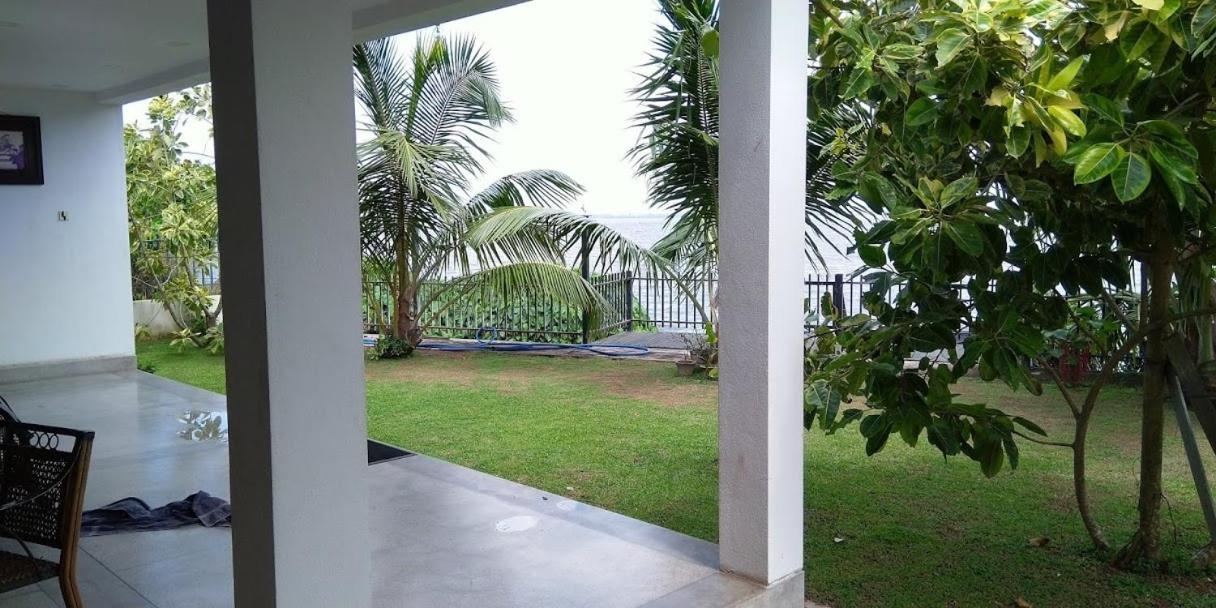 Negombo Holiday Home Екстер'єр фото