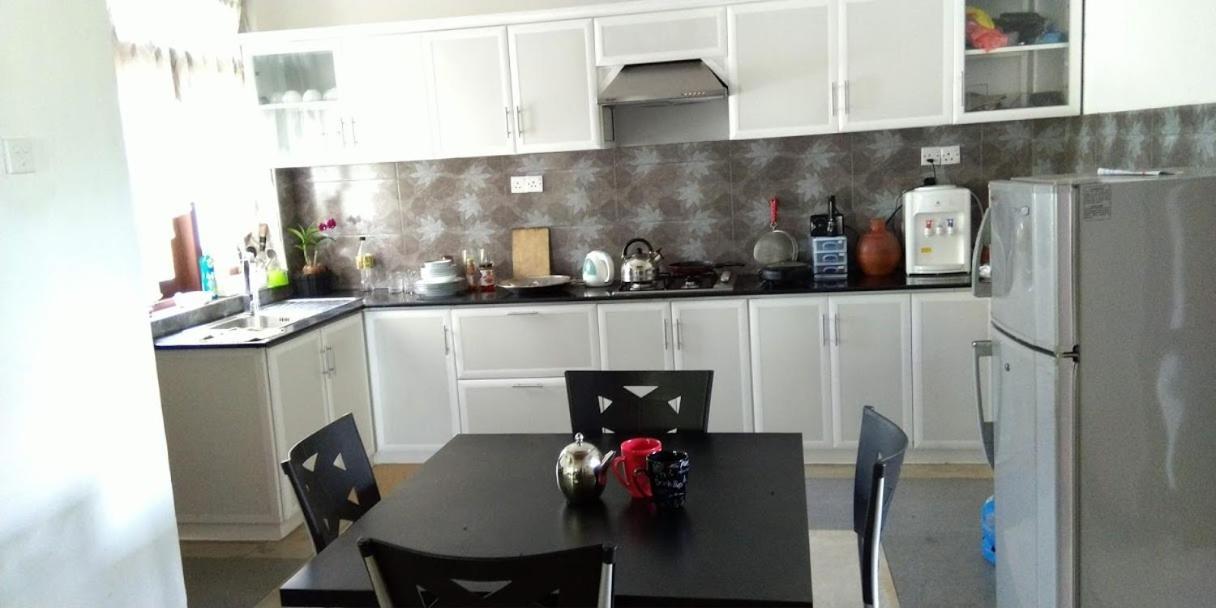 Negombo Holiday Home Екстер'єр фото