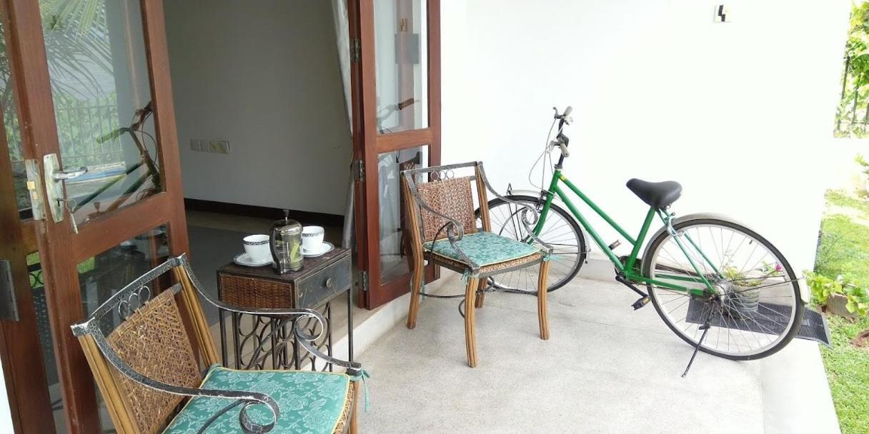 Negombo Holiday Home Екстер'єр фото