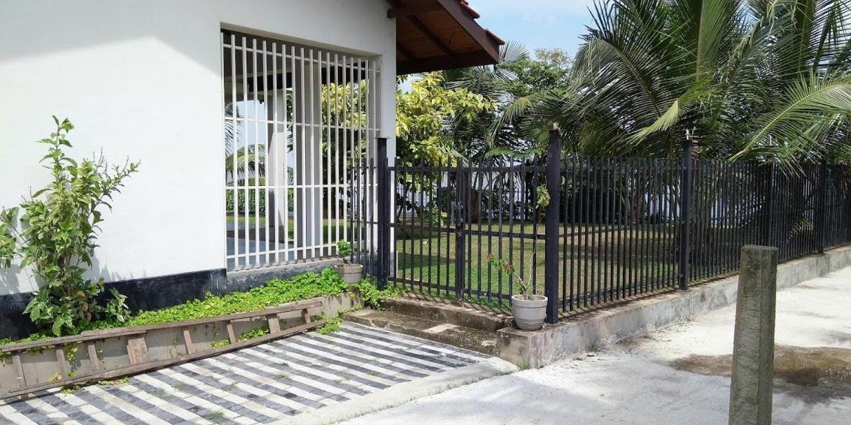 Negombo Holiday Home Екстер'єр фото