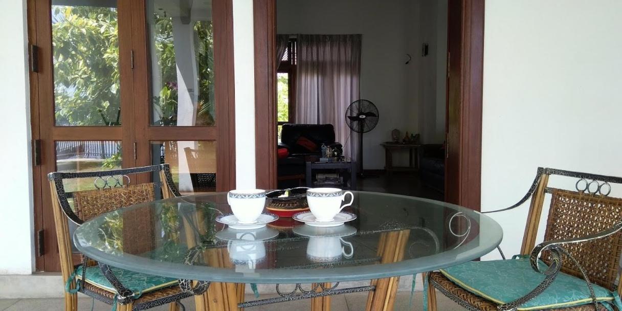 Negombo Holiday Home Екстер'єр фото