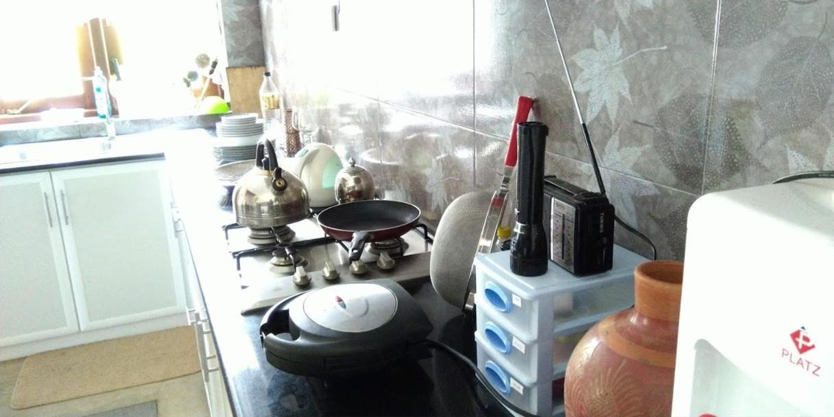 Negombo Holiday Home Екстер'єр фото