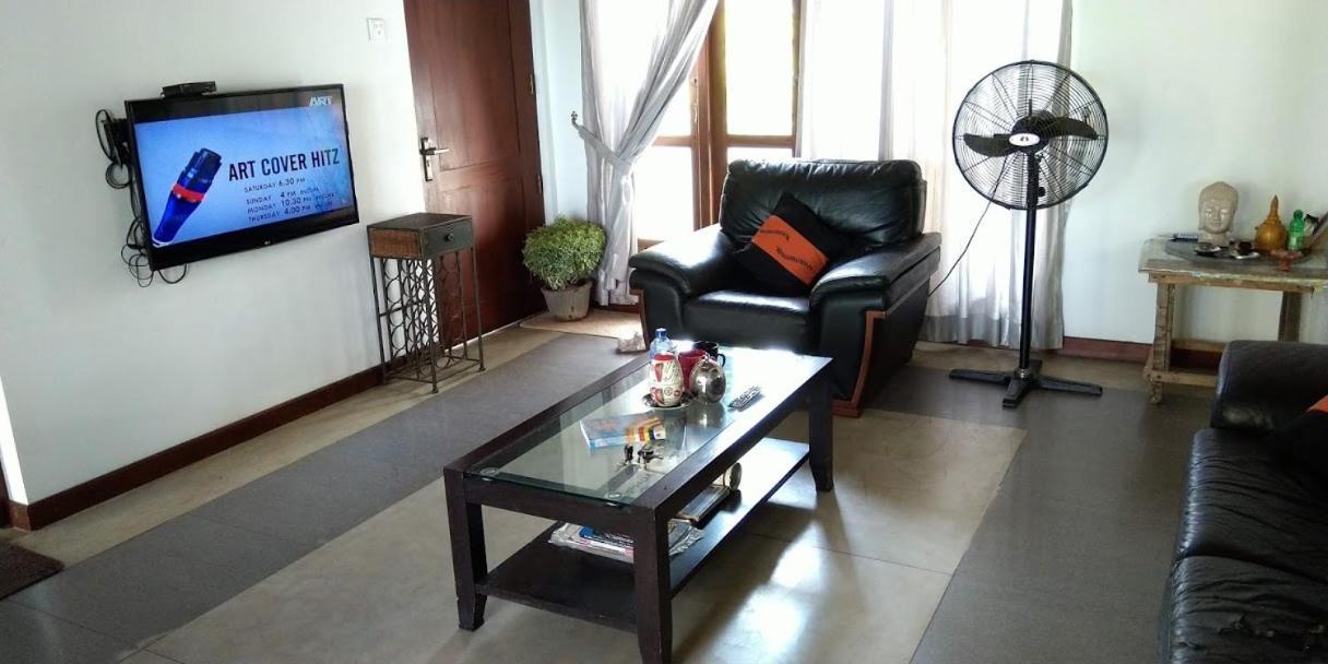 Negombo Holiday Home Екстер'єр фото