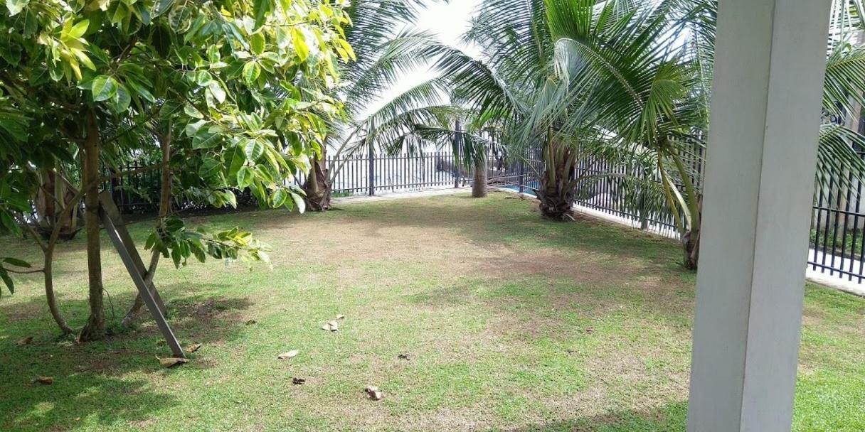 Negombo Holiday Home Екстер'єр фото