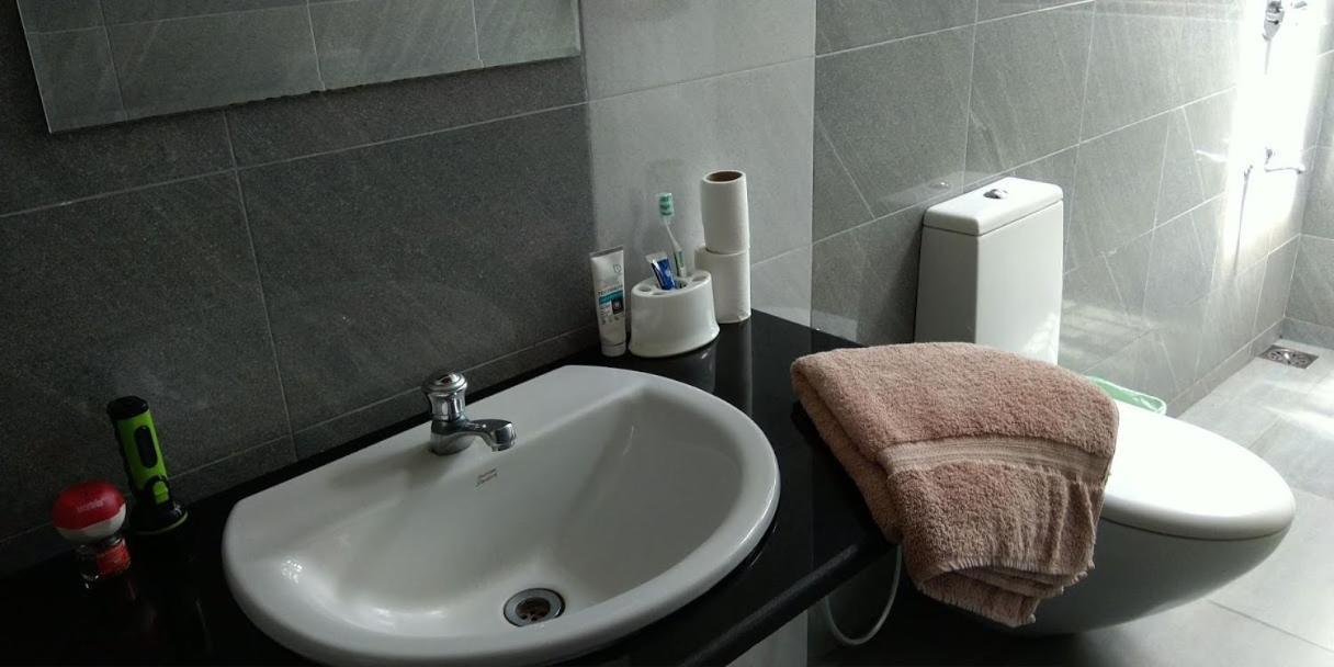 Negombo Holiday Home Екстер'єр фото