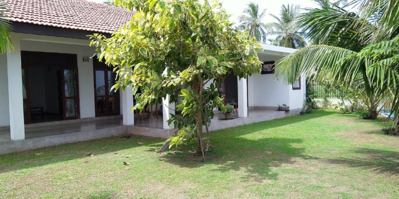 Negombo Holiday Home Екстер'єр фото
